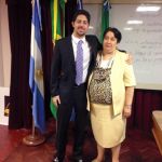 Prof. Daniel Wunder Hachem e Profª Mirta Gladys Sotelo de Andreau, coordenadora do Curso de Especialización en Derecho Administrativo da Universidad Nacional del Nordeste